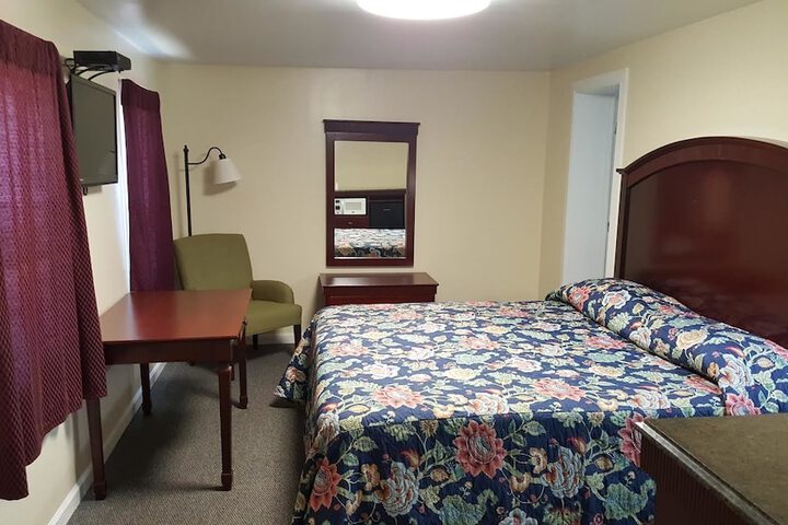 Room 14 of 20