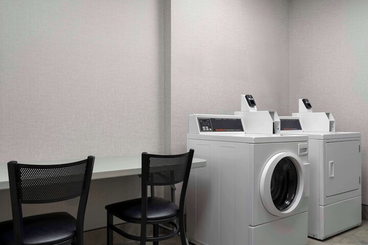 Hyatt Place Kansas City / Overland Park/Metcalf