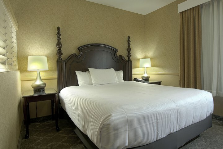 Room 18 of 64