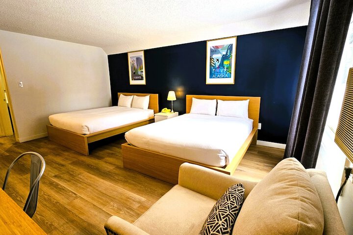 Cloud 9 Inn