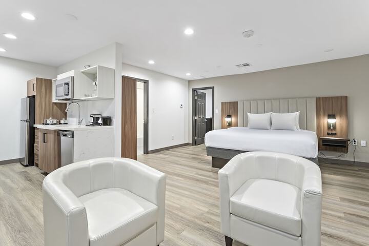 Room 21 of 62