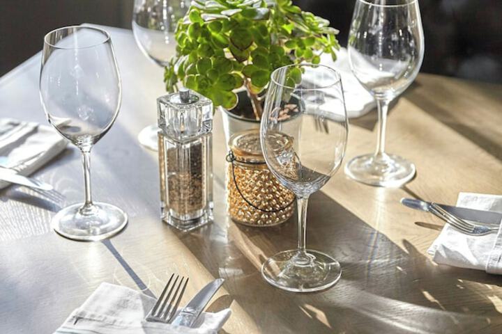 Dining 59 of 74