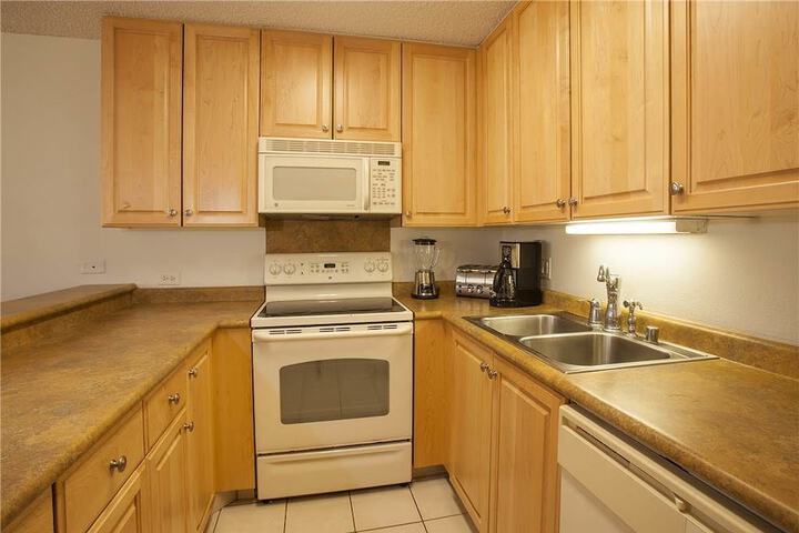 Kamaole Sands 01 302 Condo