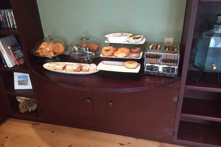 Breakfast/Coffee Service 61 of 73