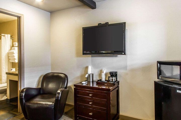 Room 22 of 42