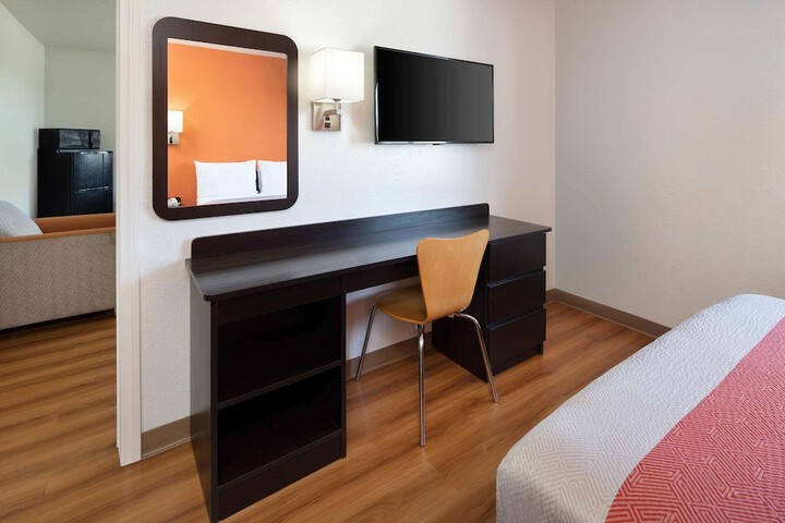 Room 35 of 36
