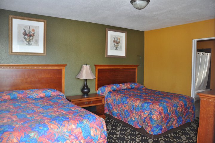 Room 32 of 42