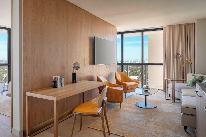 Room 33 of 51
