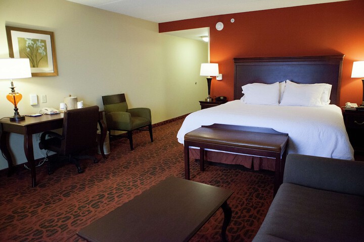 Room 10 of 46