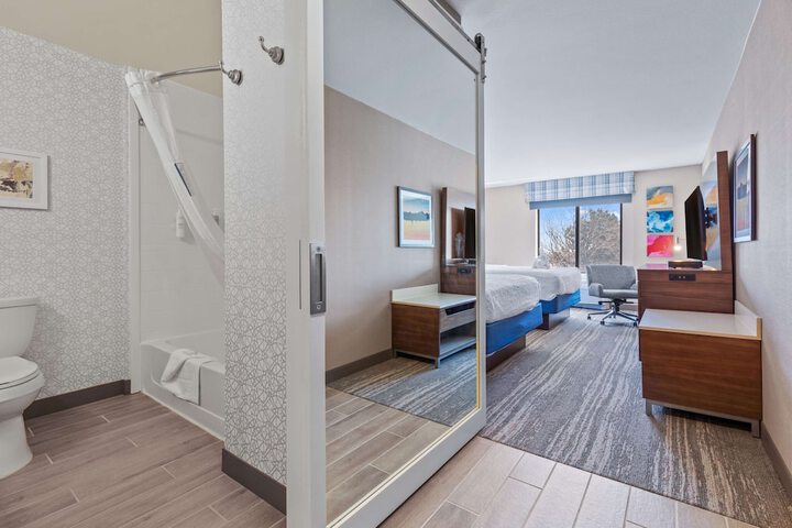 Hampton Inn & Suites Greeley