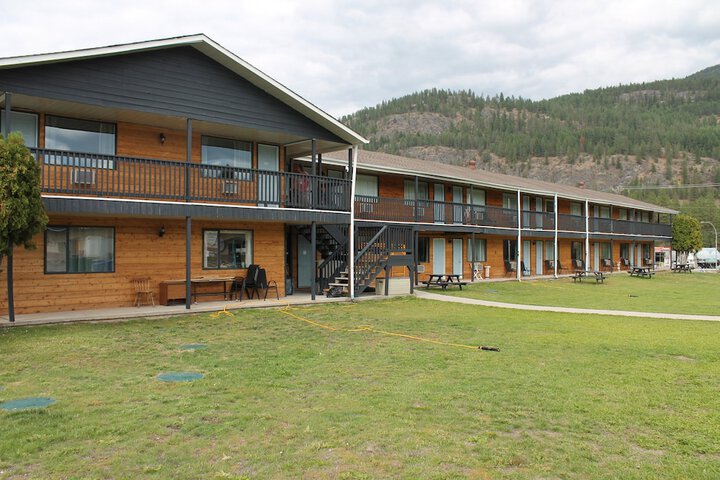 Hotel 2 of 44