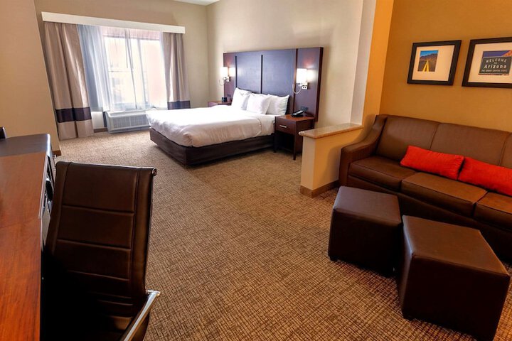 Room 32 of 55