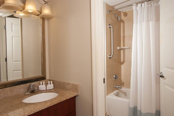 Room 13 of 29