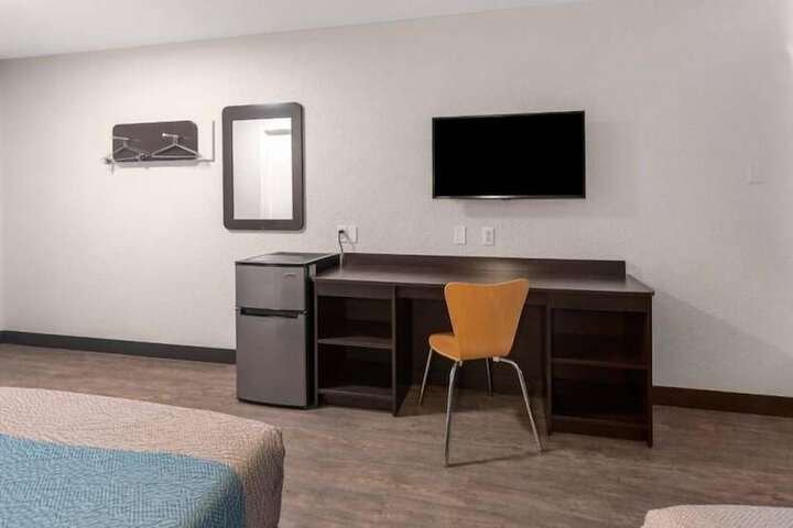 Room 44 of 82