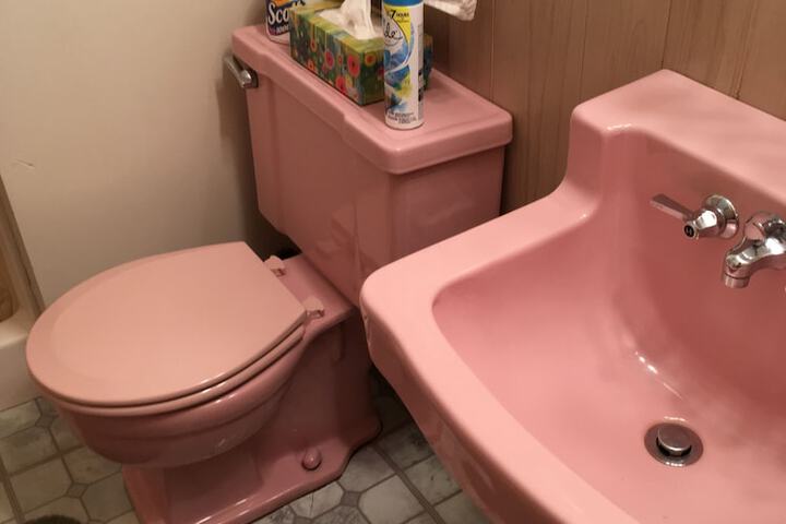 Room 5 of 18