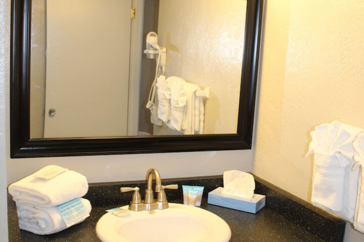 Room 32 of 44