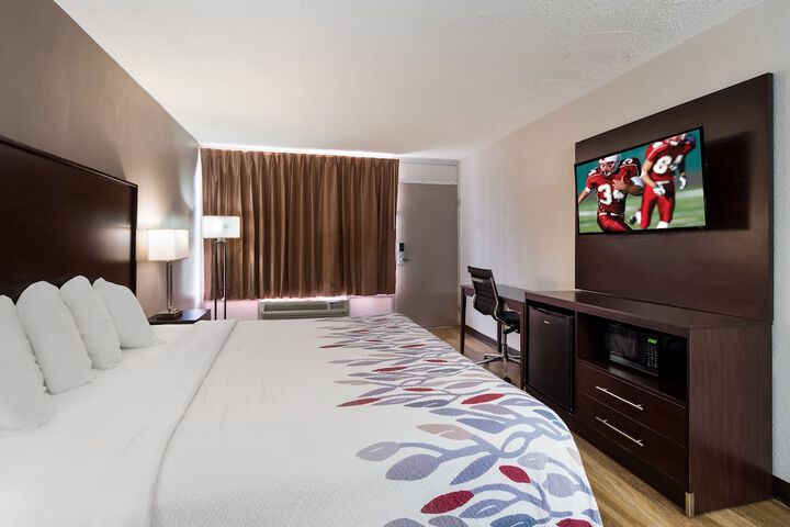 Room 25 of 32