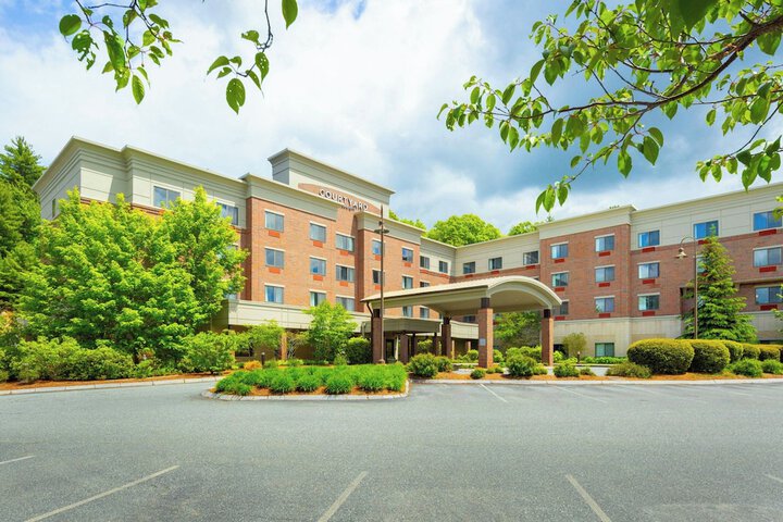 Courtyard by Marriott Hanover Lebanon