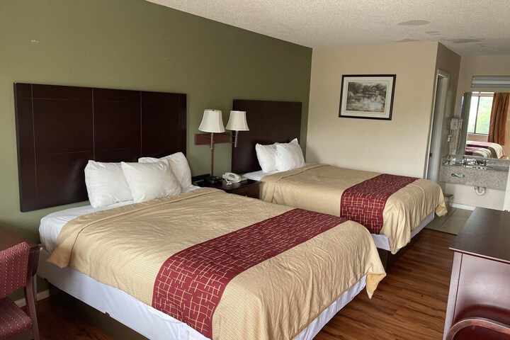 Room 51 of 68