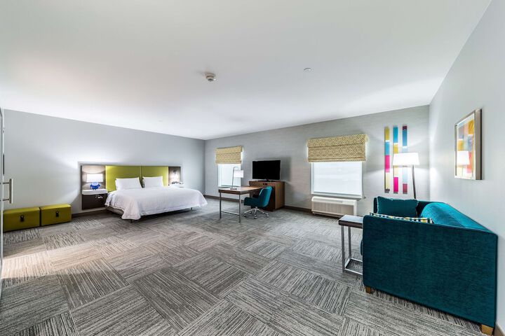 Room 14 of 28