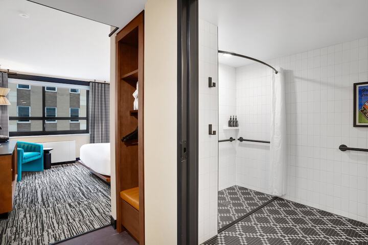 Room 63 of 138