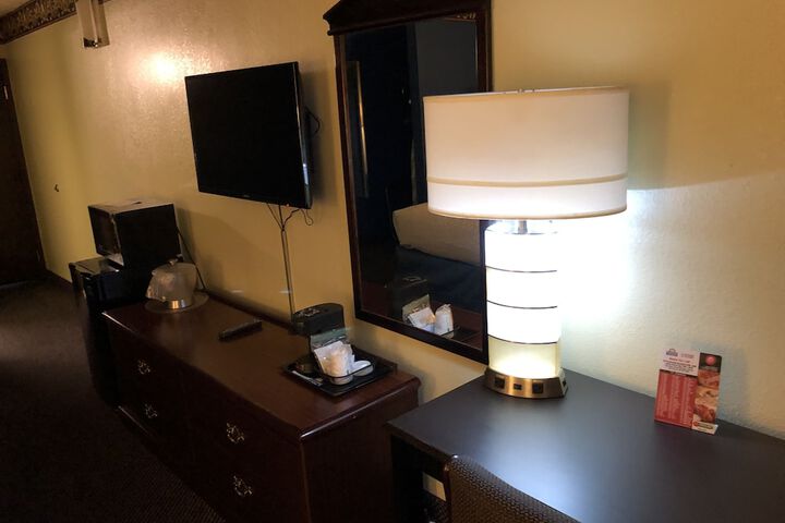 Room 26 of 29