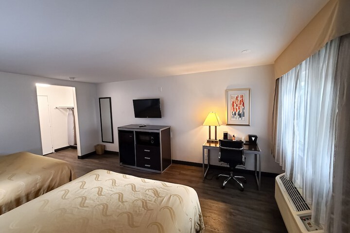 Room 14 of 64