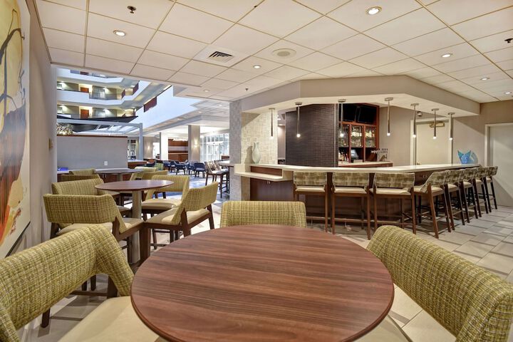 Embassy Suites Charleston