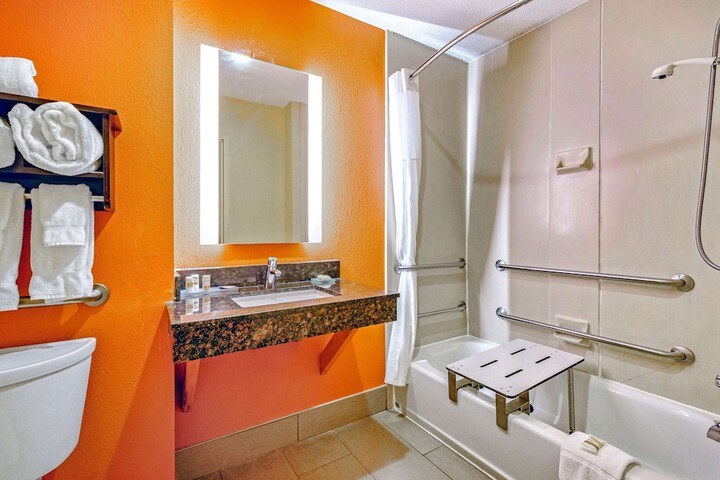 Room 40 of 55
