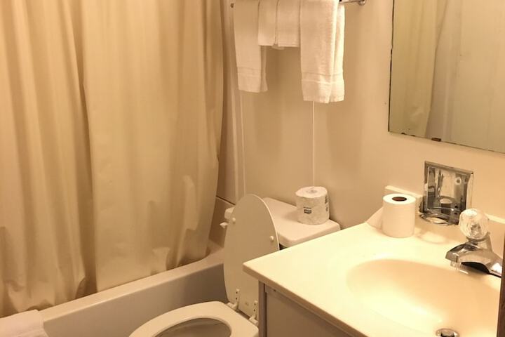 Room 5 of 46