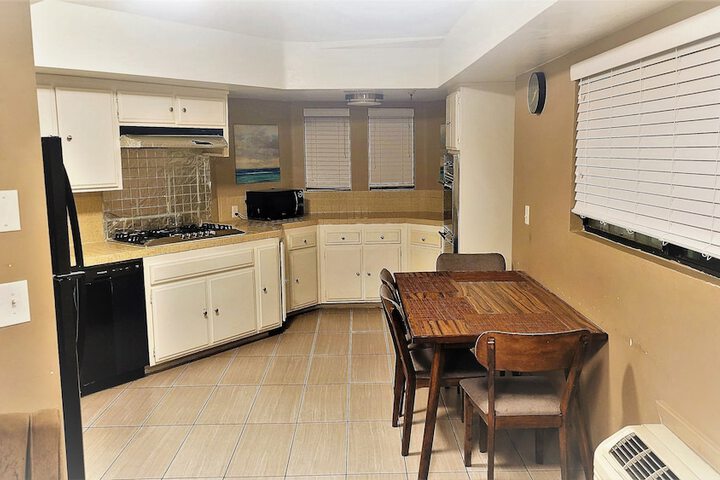 Room 7 of 26