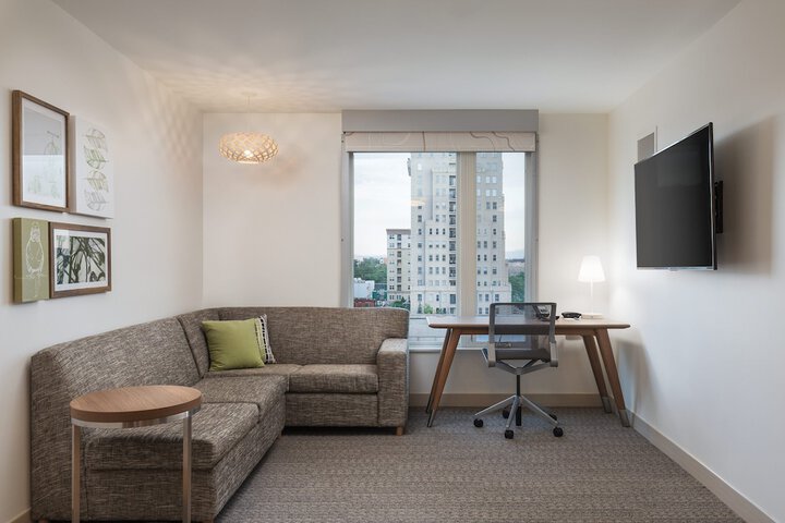 Room 21 of 65