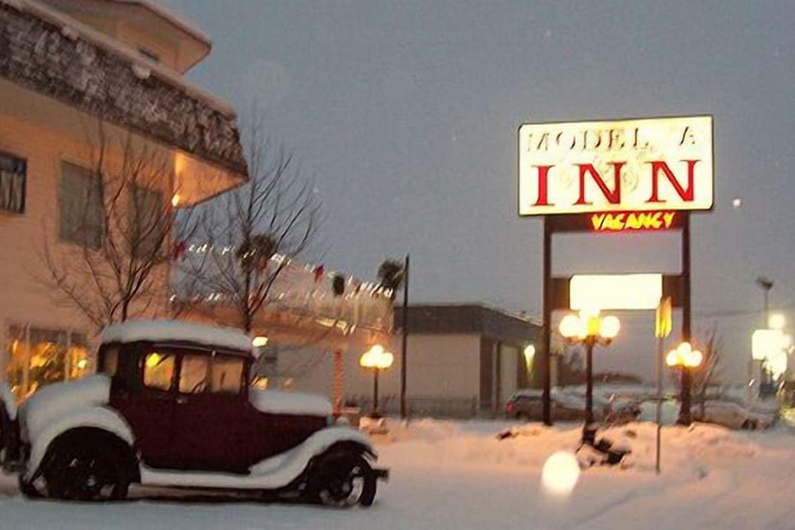 Model a Inn