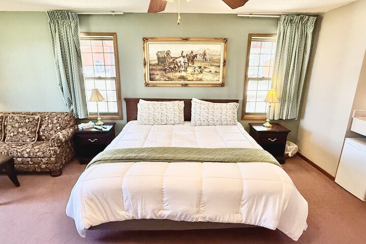 Horseshoe Bay Lodge