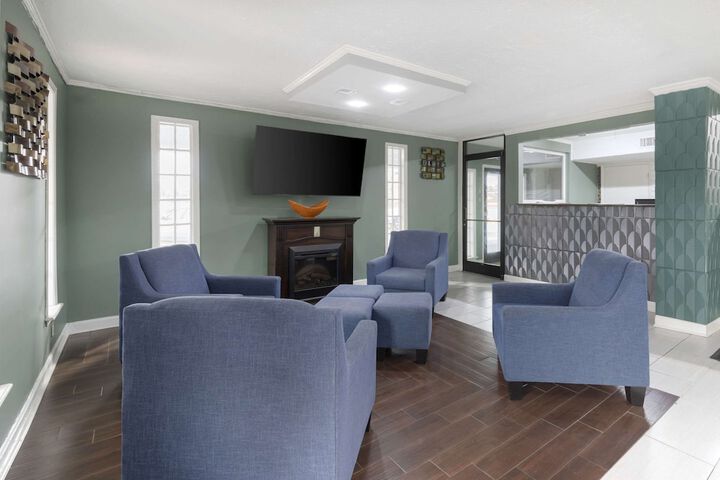 Hotel Interior 15 of 36