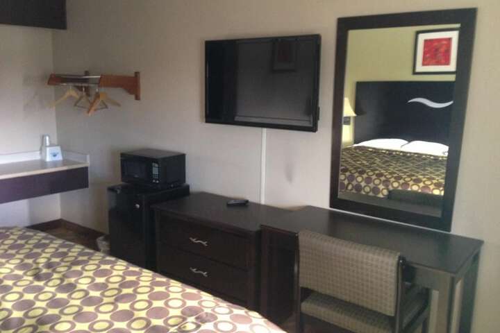 Room 19 of 24
