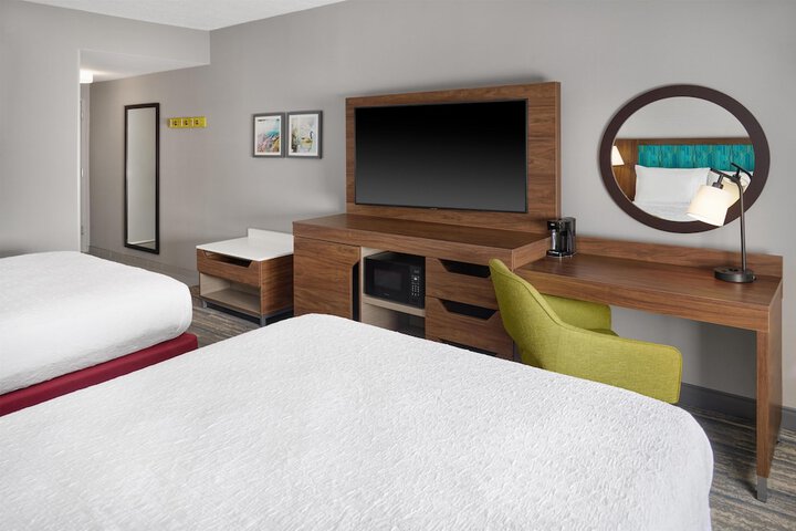 Hampton Inn & Suites Parsippany / North