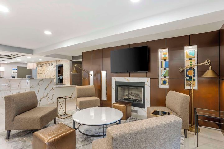 Best Western Plus Heritage Rail-South York / I-83