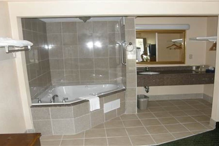 Room 19 of 25
