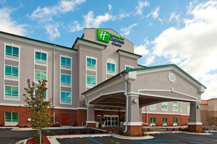 Hotel 2 of 43