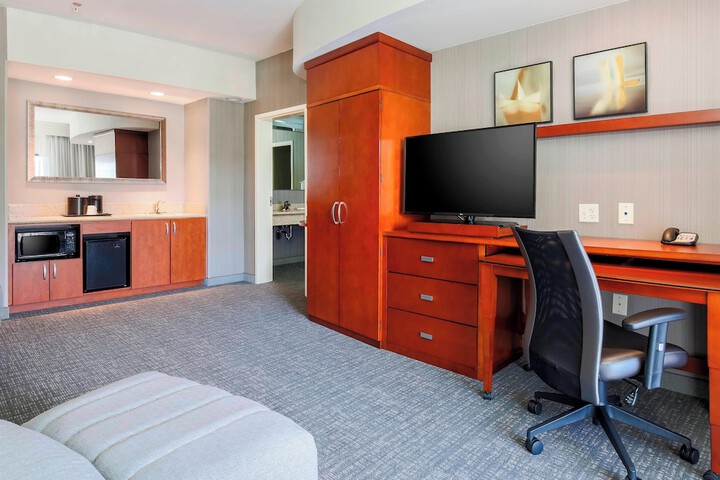 Room 19 of 43