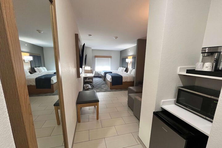 La Quinta Inn & Suites by Wyndham Coralville Iowa City