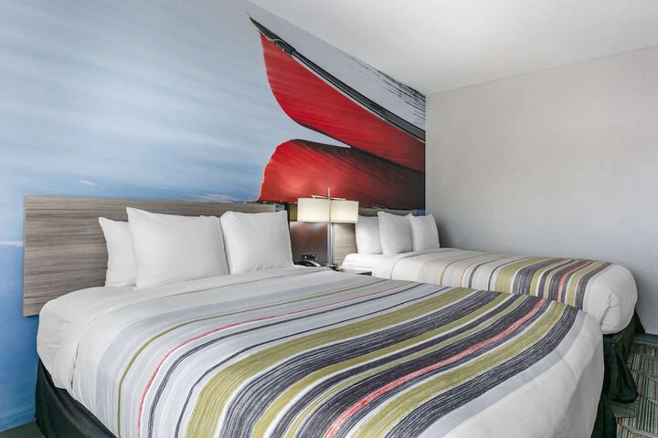 Room 18 of 38
