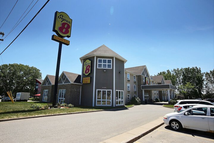 Hotel 2 of 56