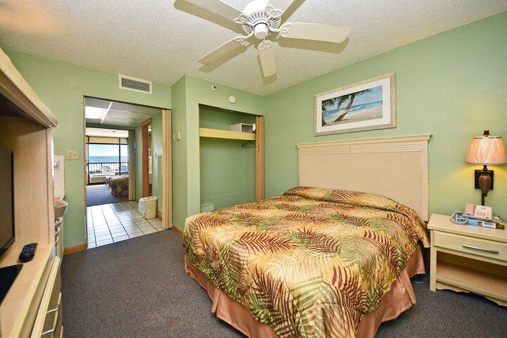 Room 93 of 138