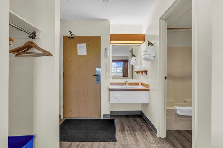 Woodland Inn Meadow Lake