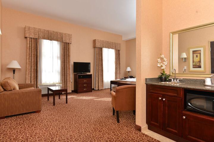 Room 15 of 25