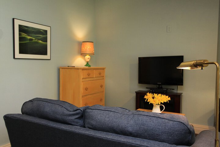 Room 34 of 107