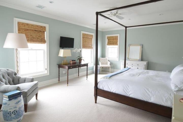 Room 14 of 49