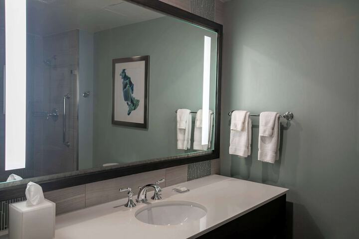 Room 84 of 124